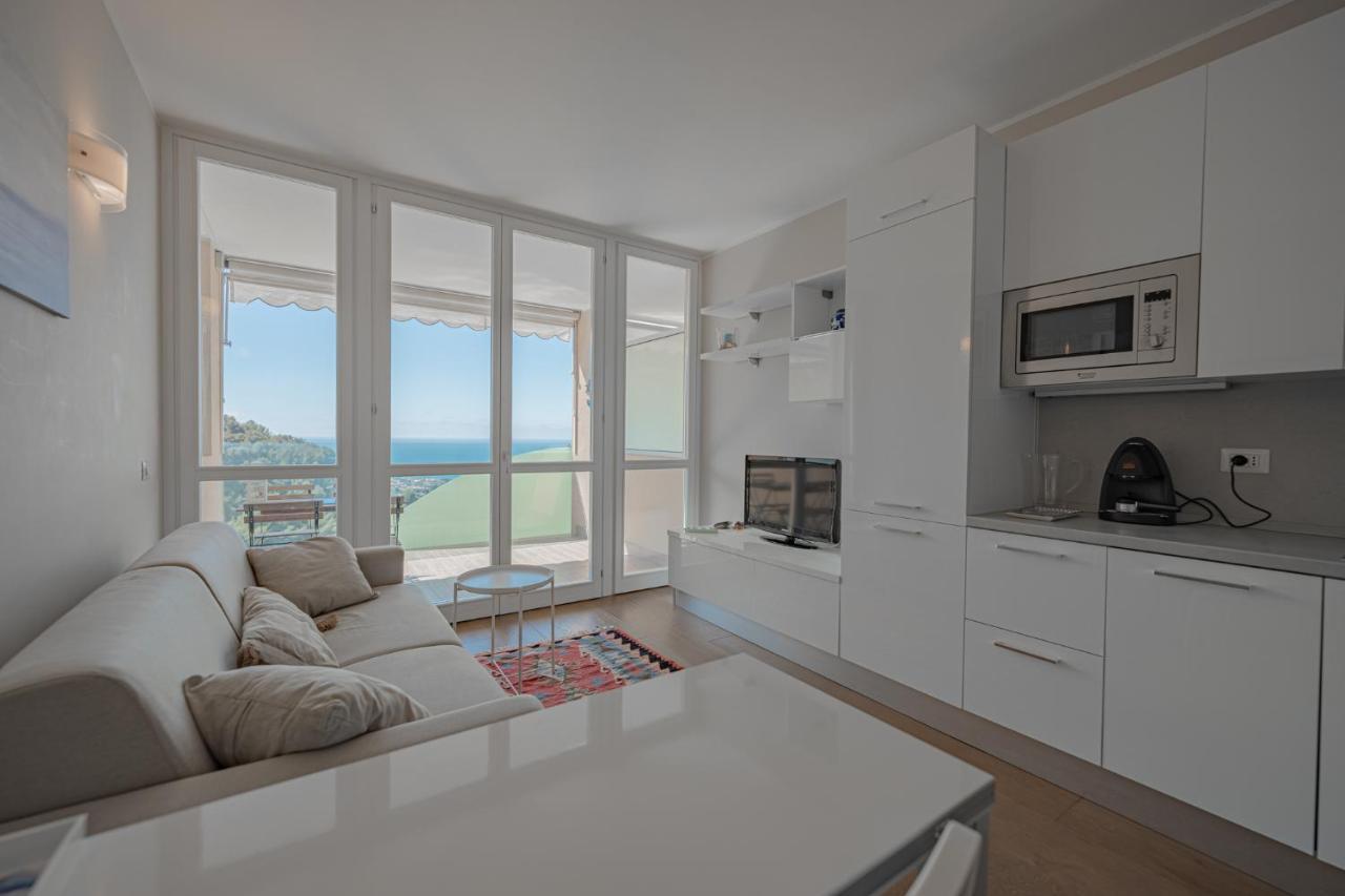 Appartamento Incantevole Con Piscina 발레크로시아 외부 사진