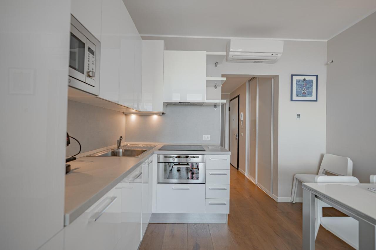 Appartamento Incantevole Con Piscina 발레크로시아 외부 사진